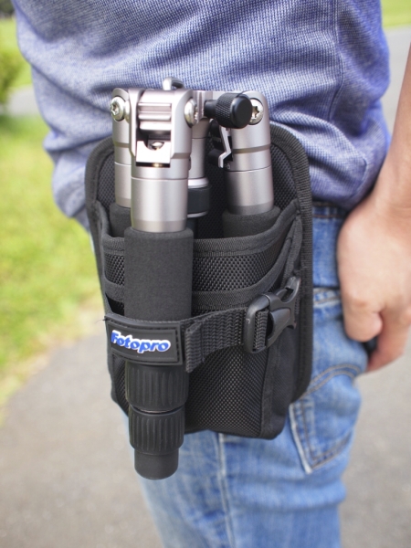 <b>ミニ三脚ケースの使用例</b>