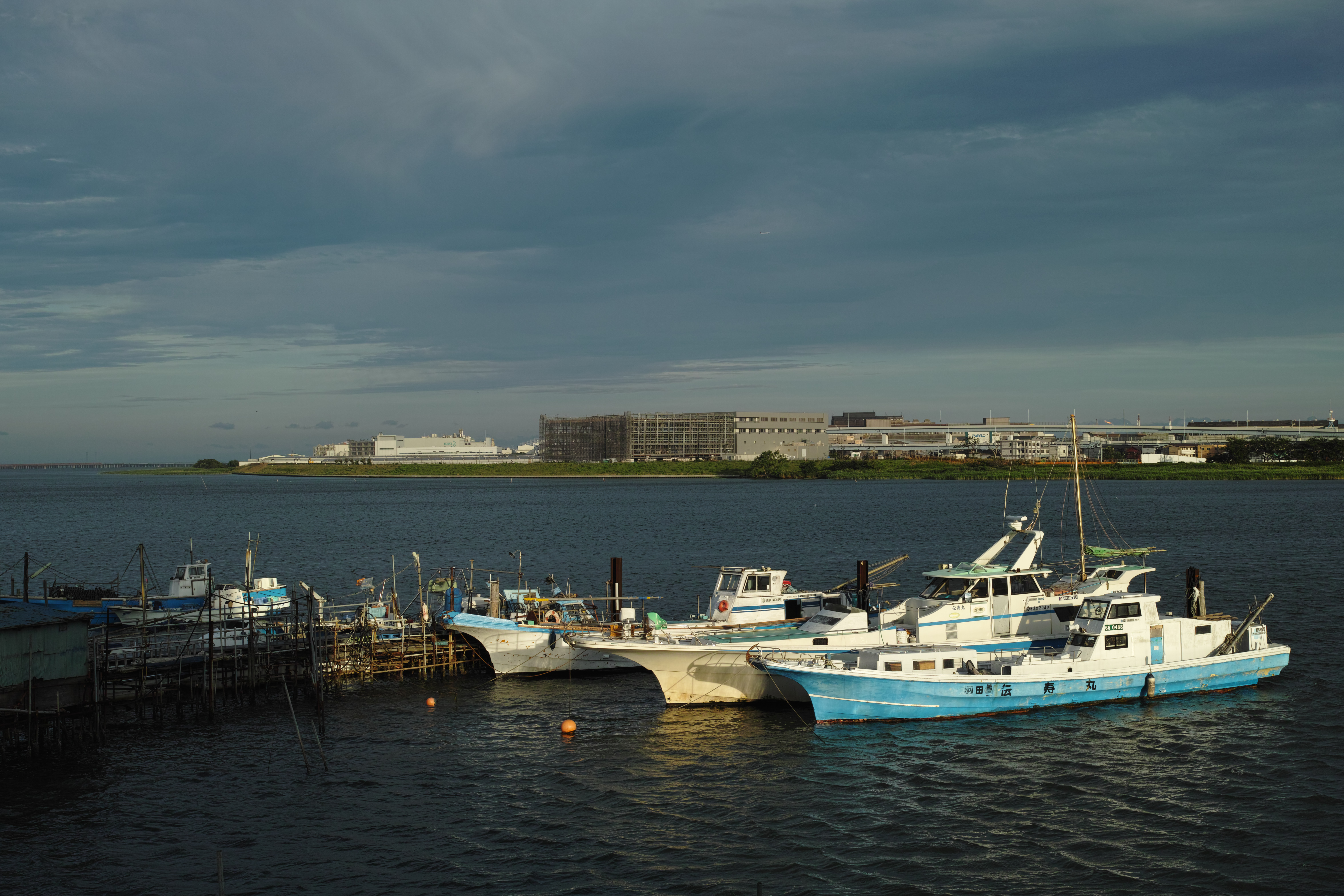 <b>DP2 Merrill / RAWからJPEGに現像 / 約4.0MB / 4,704×3,136 / 1/200秒 / F8 / -0.3EV / ISO100 / WB:オート</b>