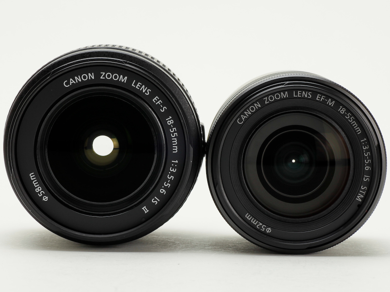 <b>EF-S 18-55mm F3.5-5.6 IS II（左）との比較</b>