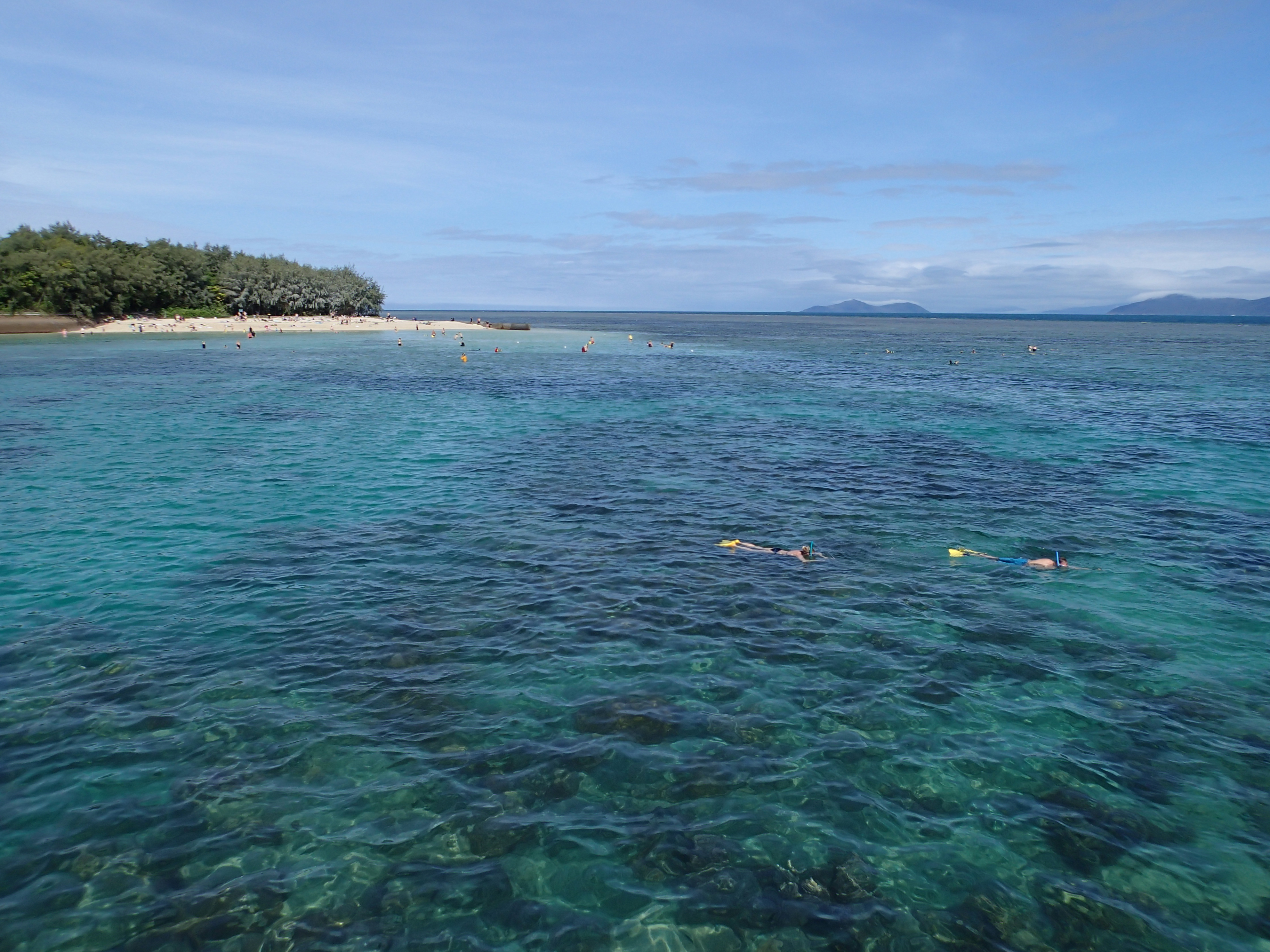 <b>PLフィルターなし。TG-1 / 約4.1MB / 3,968×2,976 / 1/320秒 / F8 / 0.0EV / ISO100 / WB:晴天 / 4.5mm</b>