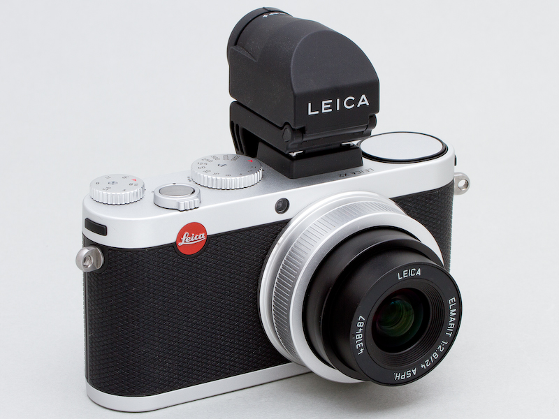 <b>EVF2を装着したX2。</b>