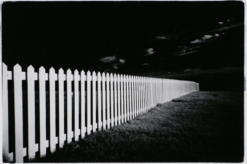 <b>シリーズ「BASE」より　(c) Tamura Akihide</b>