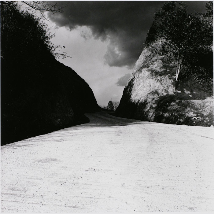 <b>シリーズ「午後」より　(c) Tamura Akihide</b>