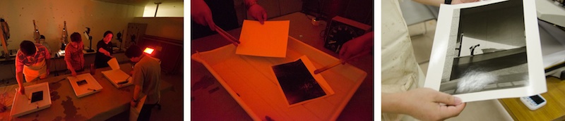 <b>セブン&amp;アイ・ホールディングスの主催する池袋コミュニティカレッジで、田村さんは東京銀塩写真クラブという名前のコースを持っている。銀塩フィルムによる撮影から現像、プリントを楽しもうというコースで、大人の皆さんの集まりだ。撮影実習会、現像風景など、何日にもわたって取材させていただいてるうちに、ボクも久しぶりに暗室作業の懐かしさが沸いてきた。流石、大人の趣味世界は深い（笑）</b>