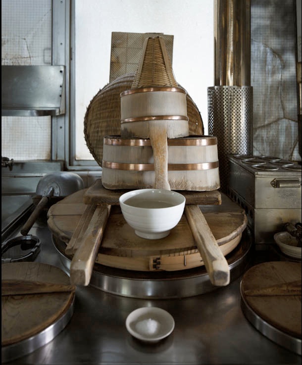 <b>(c) Atsushi Nakamichi</b>