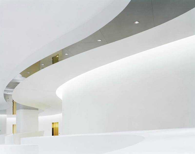 <b>(c) Atsushi Nakamichi</b>