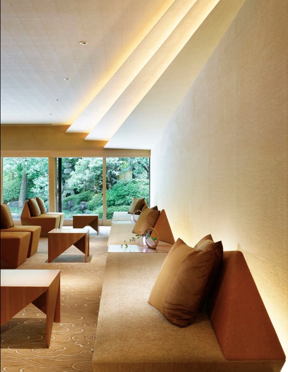 <b>(c) Atsushi Nakamichi</b>