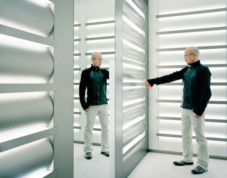 <b>(c) Atsushi Nakamichi</b>