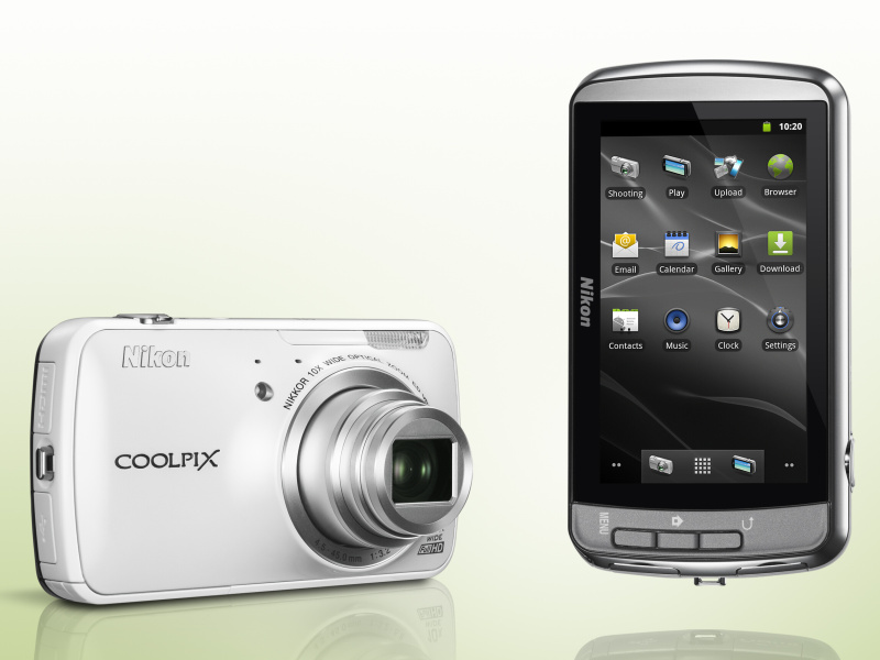 <b>COOLPIX S800c</b>