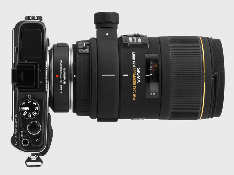 <b>シグマのAPO Macro 150mm F2.8 EX DG HSMをE-P3に取り付けたところ。見た目からしてバランスがよろしくない。</b>