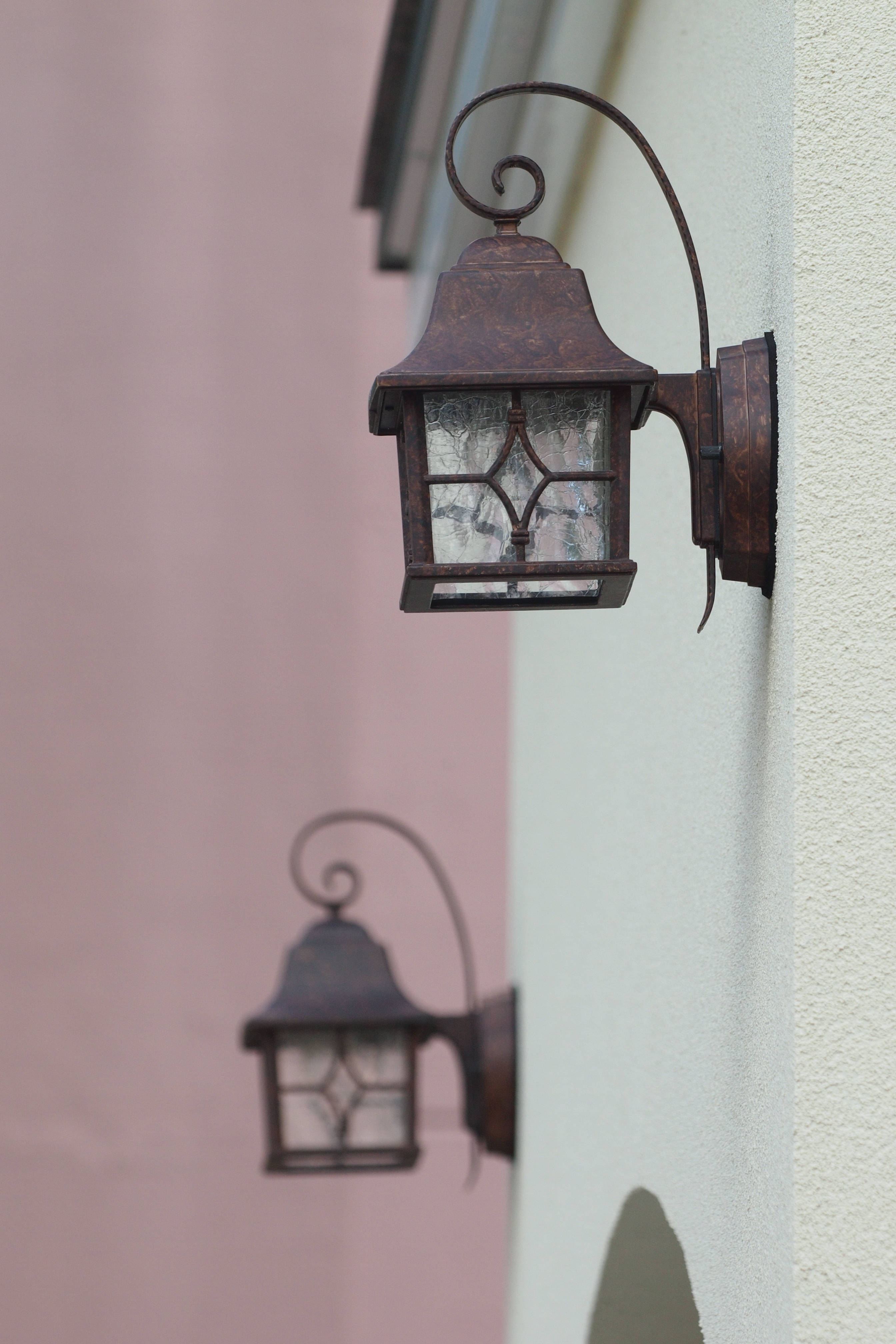 <b>腕を伸ばして持たなきゃいけないので、水平よりも上に向けて構えるのがけっこうしんどいのでありました。E-P3 / SIGMA APO Macro 150mm F2.8 EX DG HSM / 4,032×2,688 / 1/500秒 / F5 / ISO400 / WB:晴天</b>