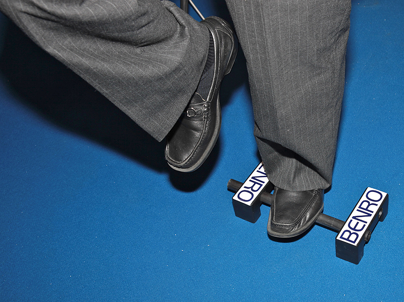 <b>8層巻きカーボンパイプは大人の体重にも耐える（PIE2009での展示より）</b>