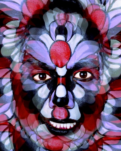 <b>KAOS　(c) 山岸伸</b>