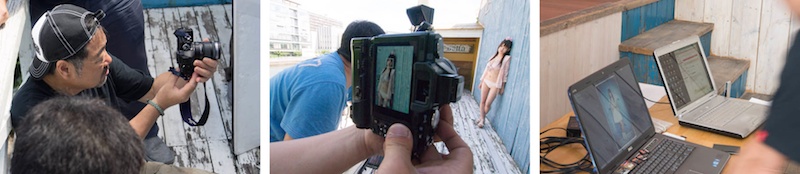 <b>この日は江東区にあるハウススタジオ、キャナル・スタジオで、福岡を中心に活躍されているアイドルタレントの杉本ゆささんのDVDやカレンダーなどの撮影が行なわれた。スタジオへ入ってすぐにやることは機材チェックや準備は当たり前だが、夏場に大事なのは蚊取り線香など虫除けセットの設置。そしてロケ先では何よりもランチタイムの弁当の発注が必須項目である（笑）。冗談に思えるかも知れないが、場所によってはご飯抜きなんてことになったらモデルさんもスタッフも空腹には耐えられないので撮影どころじゃなく、仕事にならない。食事、飲み物、暑さ寒さからの防御対策は、ホンマに大切な準備仕事のひとつです。途中でデジカメWatch以外の取材の方も来られたりして、忙しい山岸さんだったが最後まで無事に楽しく撮影は進んでいきました。まるで年の離れた親子みたいに一緒に遊んでいたなあ（笑）</b>