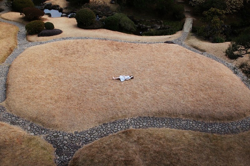 <b>球体関節人形　(c) 山岸伸</b>