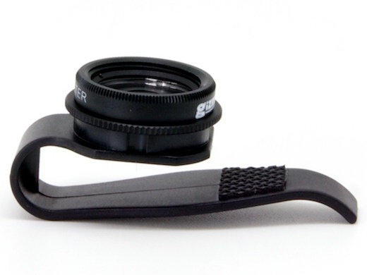 <b>付属のクリップに装着したところ</b>