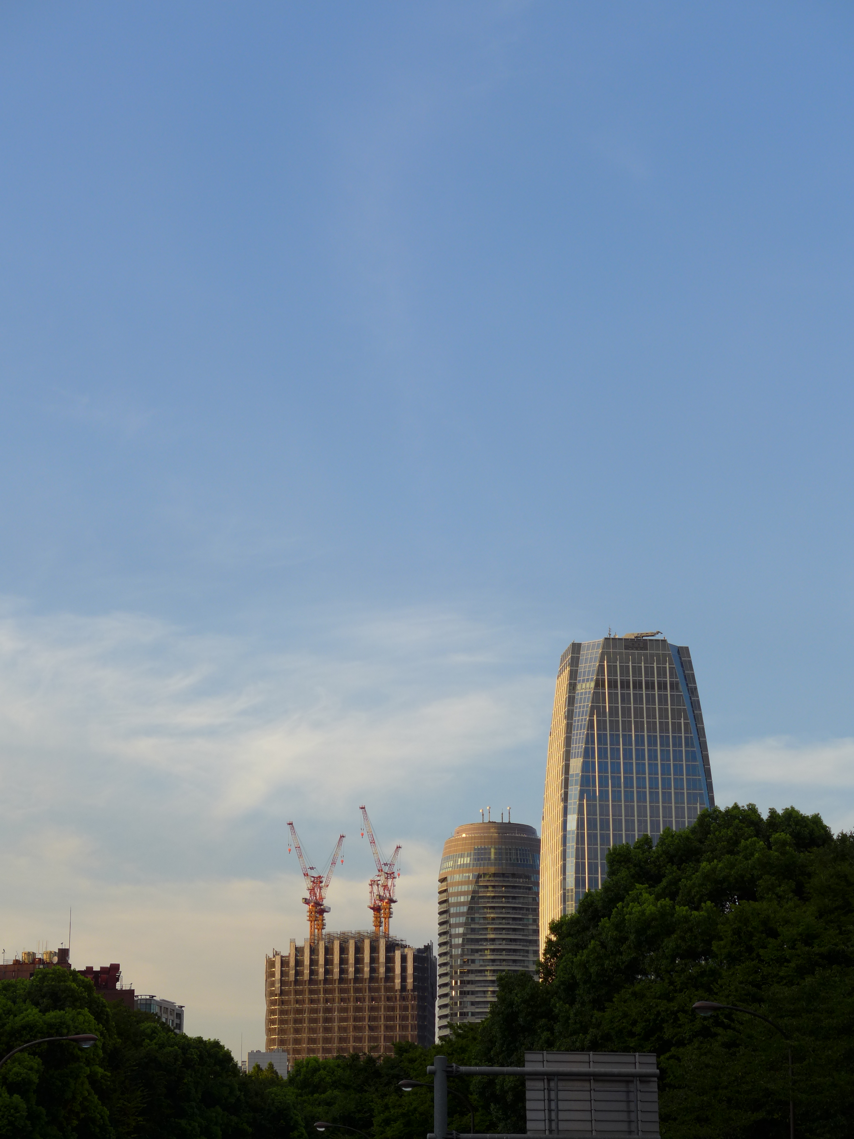 <b>DMC-LX7 / 約4.0MB / 2,736×3,648 / 1/500秒 / F2.8 / 0.0EV / ISO80 / WB:晴天 / 17.7mm</b>