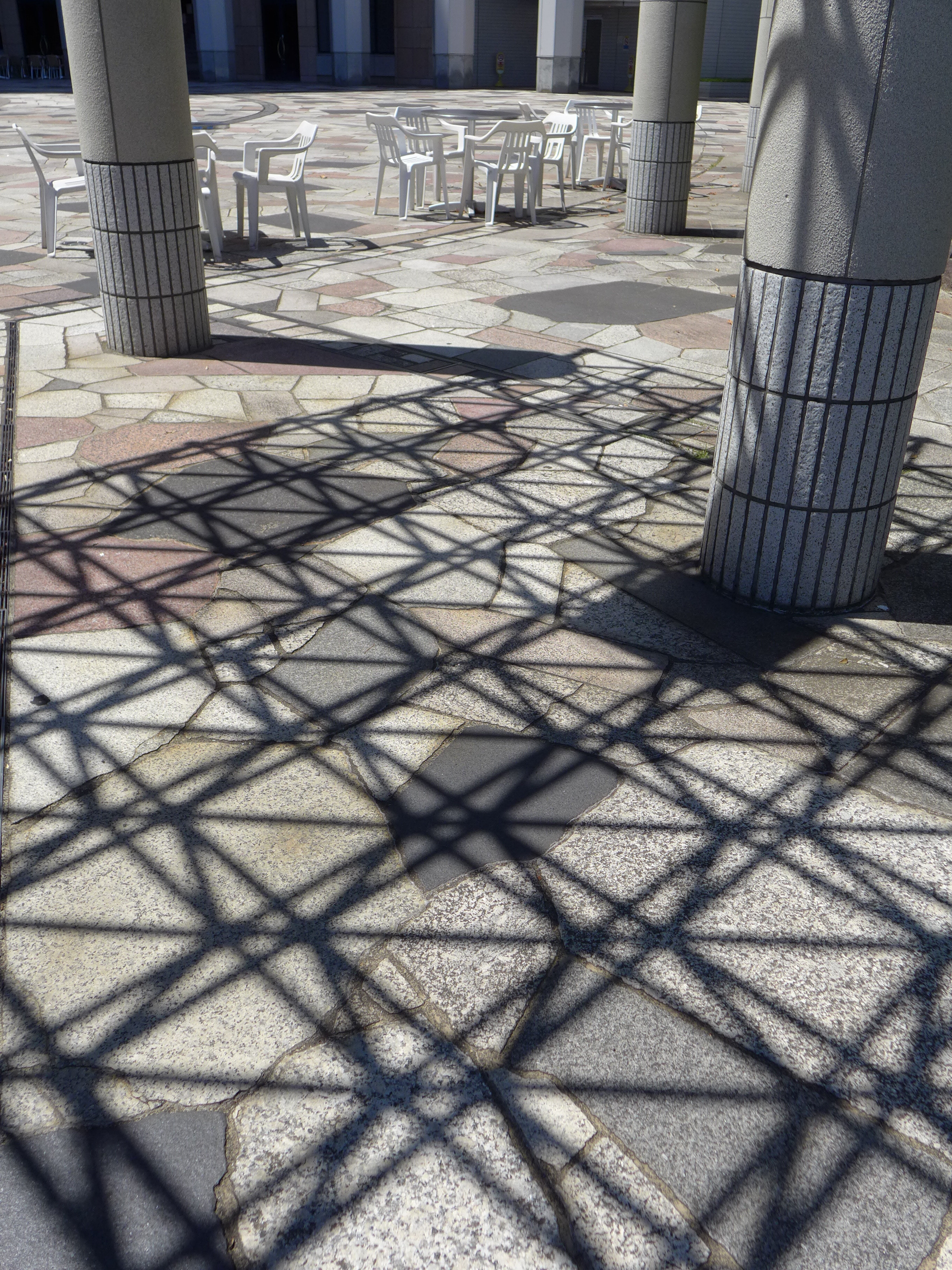 <b>DMC-LX7 / 約4.3MB / 2,736×3,648 / 1/2,000秒 / F2.5 / 0.0EV / ISO80 / WB:オート / 5.9mm</b>