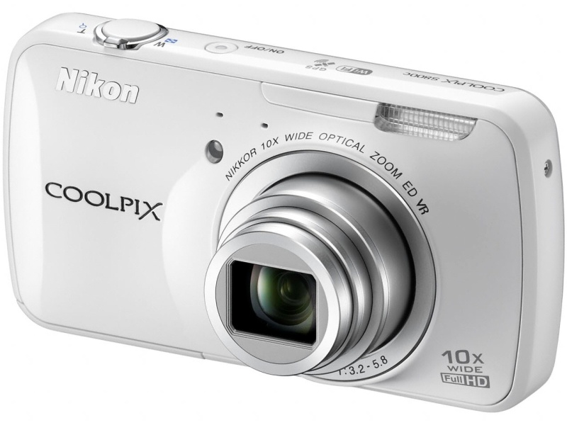 <b>COOLPIX S800c。店頭予想価格は4万8,000円前後の見込み</b>