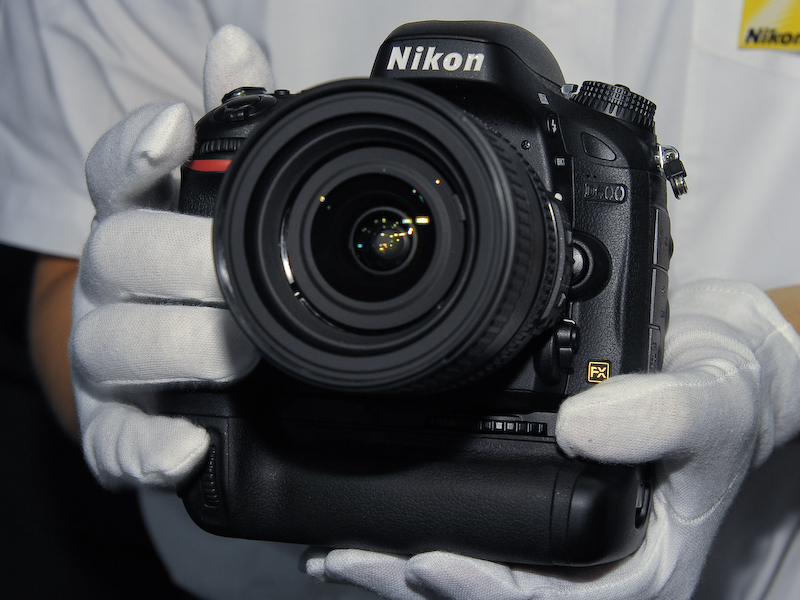 <b>MB-D14を装着したところ</b>