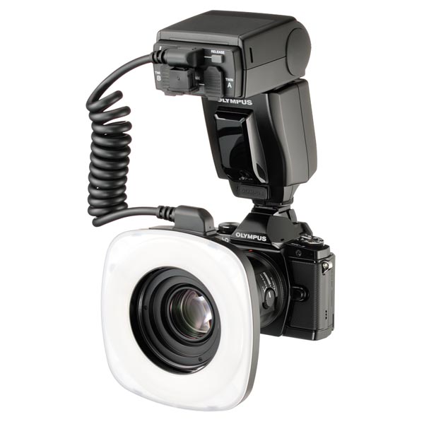 <b>リングフラッシュセットSRF-11との組み合わせ例</b>