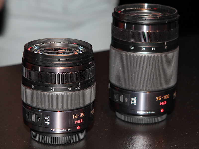 <b>右がLUMIX G X 35-100mm F2.8 Power O.I.S。左は正式発表済みの大口径標準ズームレンズ「LUMIX G X VARIO 12-35mm F2.8 ASPH. POWER O.I.S.」（H-HS12035）</b>