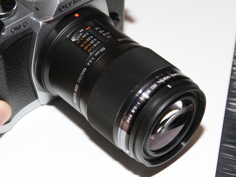 <b>OM-D E-M5に装着したM.ZUIKO DIGITAL ED 60mm F2.8 Macro</b>