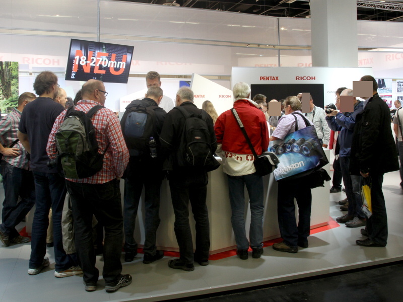 <b>K-5 IIおよびK-5 IIsの周りには常に人だかりができていた</b>