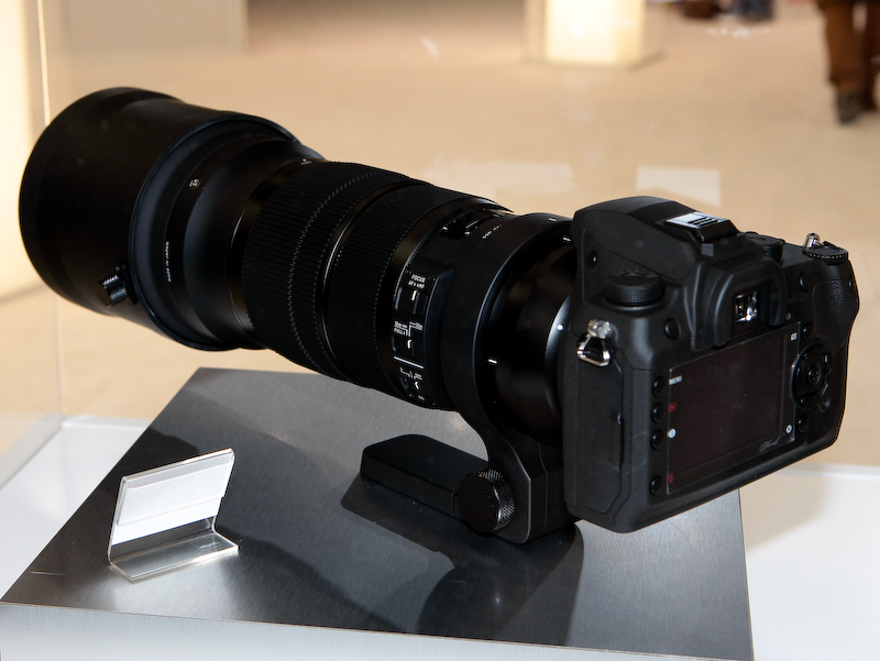 <b>「Sportsライン」の120-300mm F2.8 DG OS HSM</b>