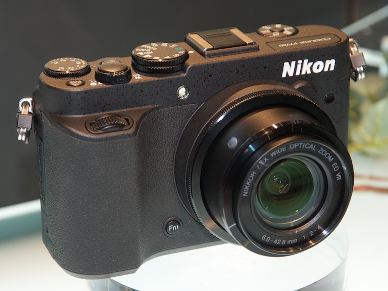 <b>COOLPIX P7700。D600と同じく9月27日に発売。店頭予想価格は6万円前後の見込み</b>