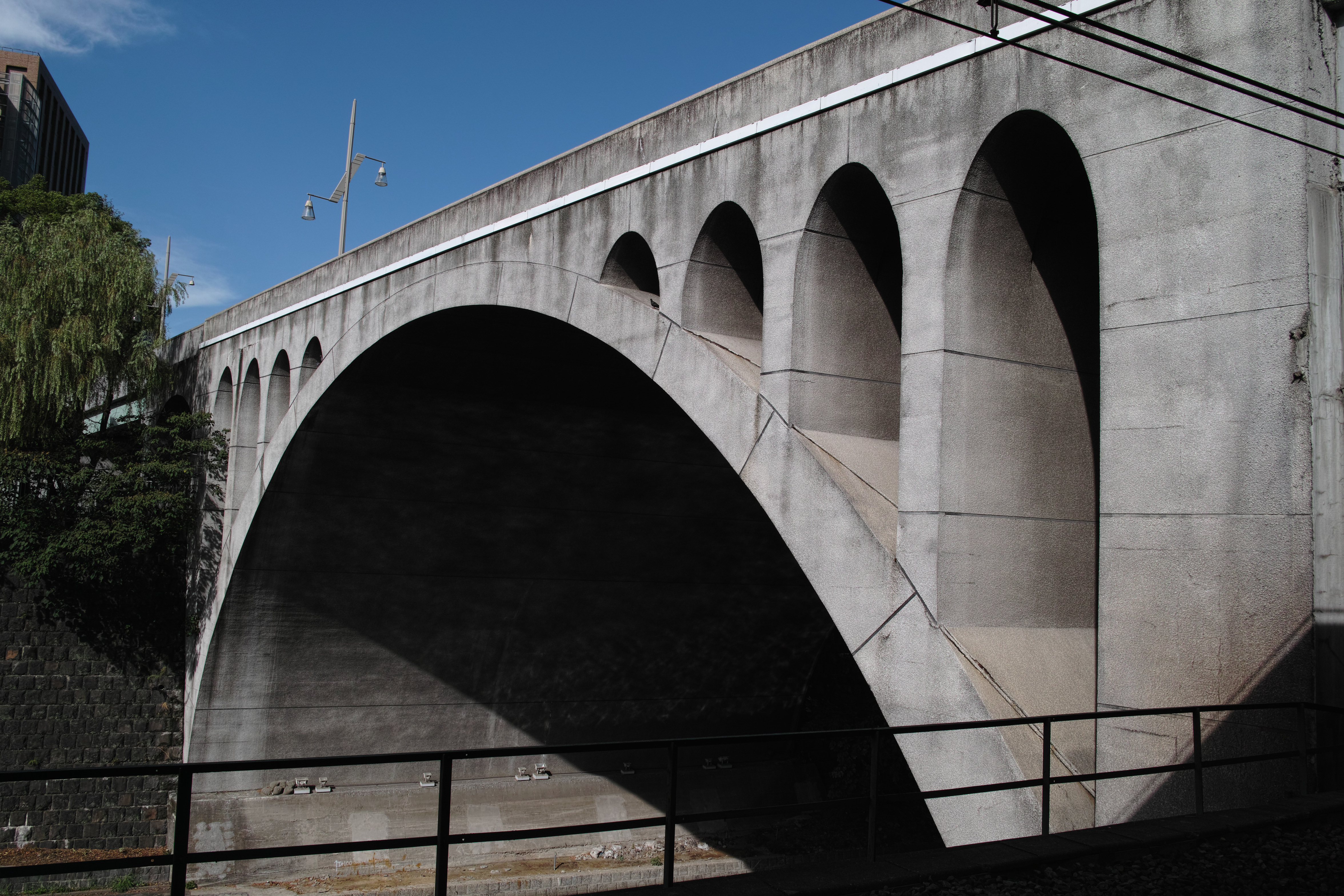 <b>RAWで撮影（JPEGに現像） / DP1 Merrill / 5.4MB / 4,704×3,136 / 1/400秒 / F7.1 / +0.3EV / ISO100 / WB:オート</b>