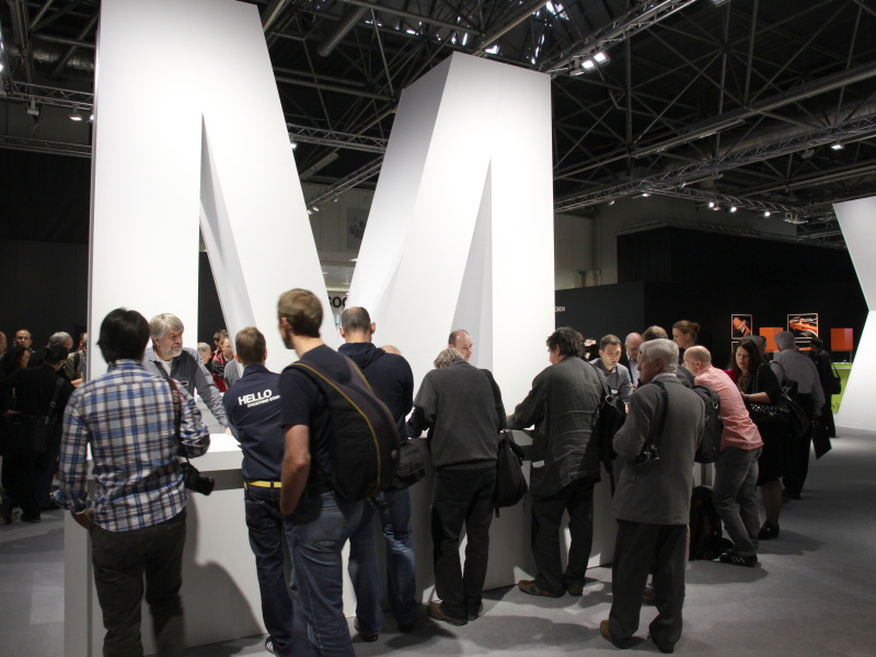 <b>タッチ&amp;トライには人が絶えない</b>