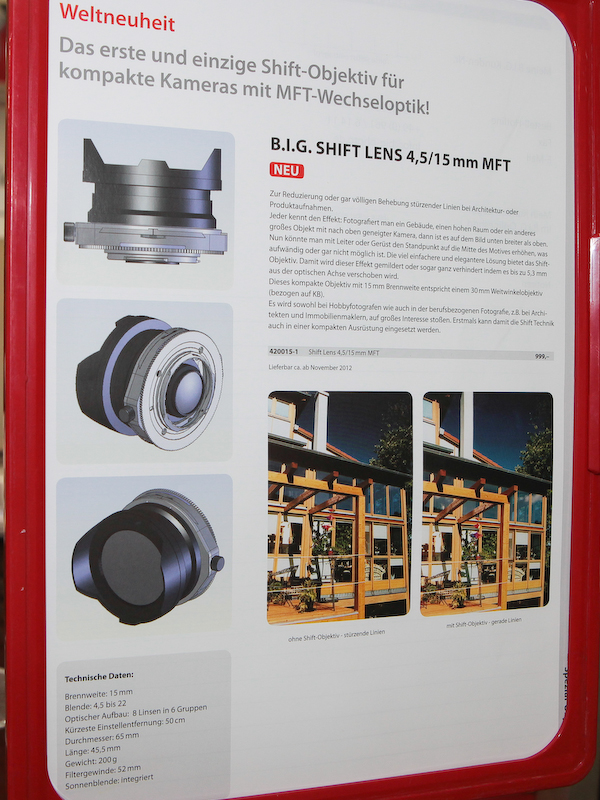 <b>作例のようにパースを補正できるという</b>