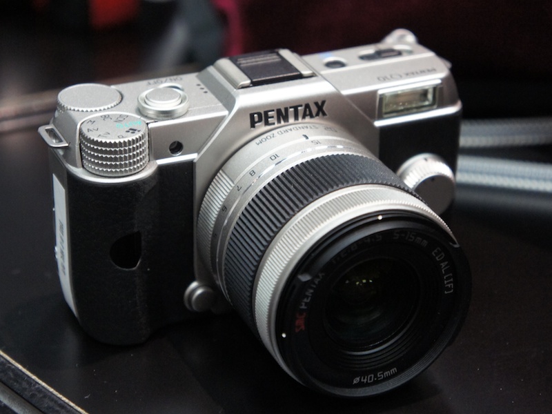 <b>PENTAX Q10</b>