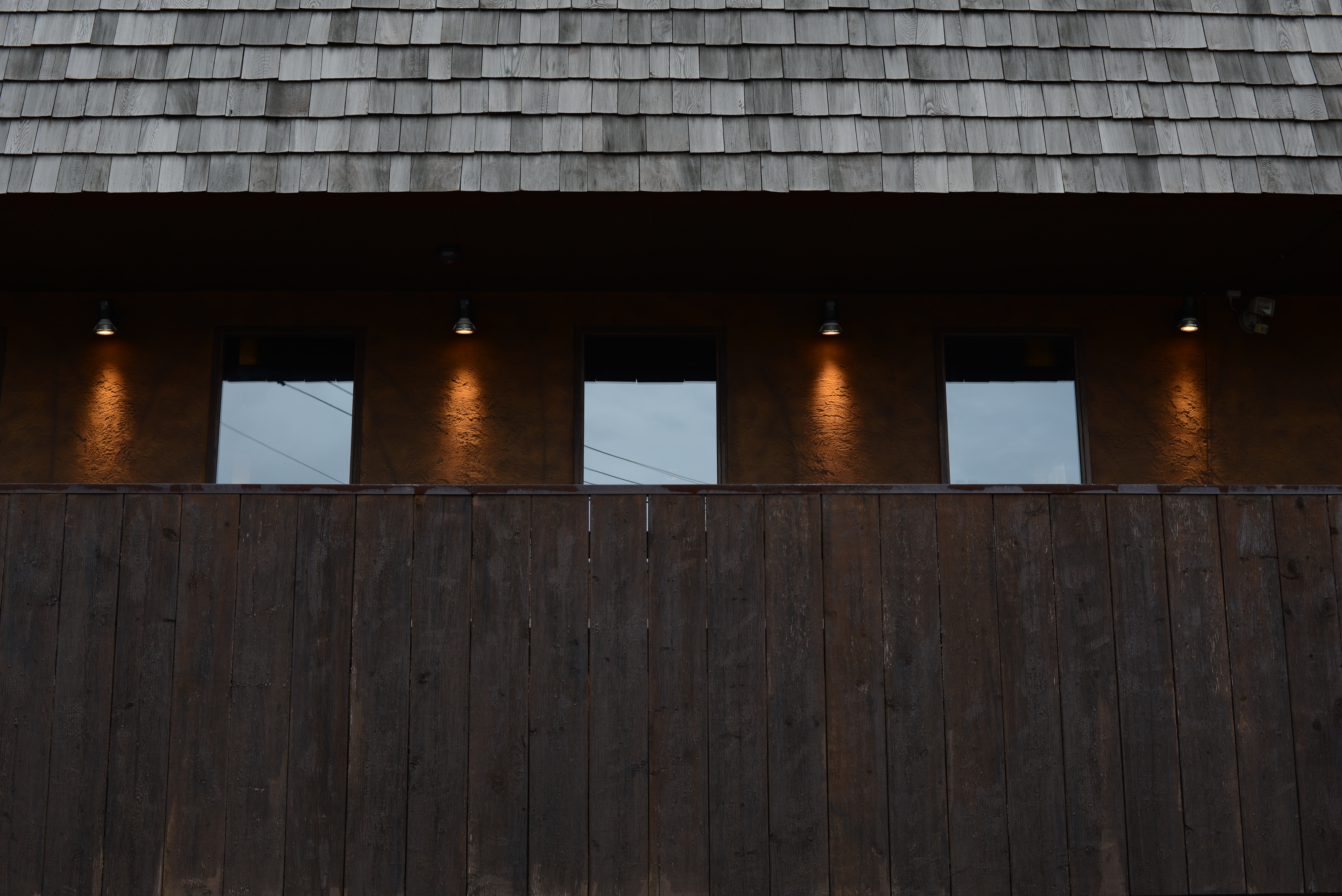 <b>ちょっと古い機種だとオートホワイトバランスがだまされて真っ青になっていた条件。最新モデルらしい進化である。D600 / AF-S 50mm F1.8 G / 6,016×4,016 / 1/100秒 / F5 / -1EV / ISO100 / WB:AUTO1</b>