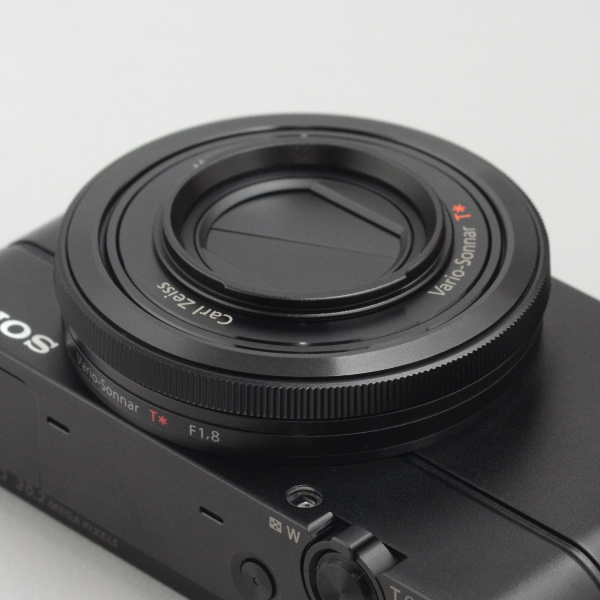 <b>ホルダーレシーバーをレンズ鏡筒に装着</b>