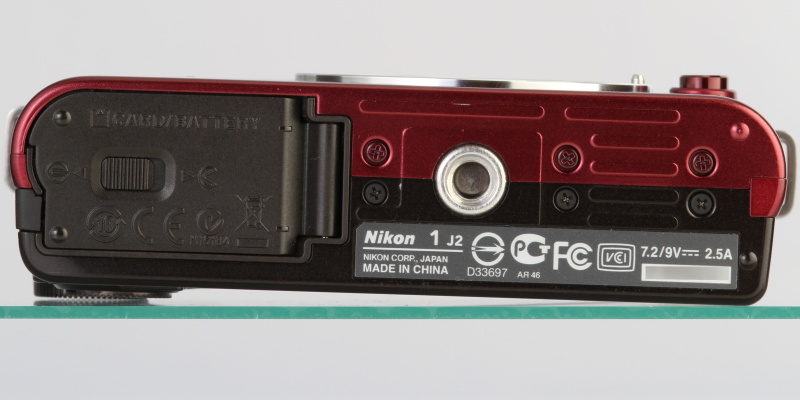 <b>Nikon 1 J2 / 1 NIKKOR VR 10-30mm F3.5-5.6 / 約6.3MB / 3,872×2,592 / 1/800秒 / F5 / 0EV / ISO100 / 20.3mm / セレクトカラー：ブルー</b>