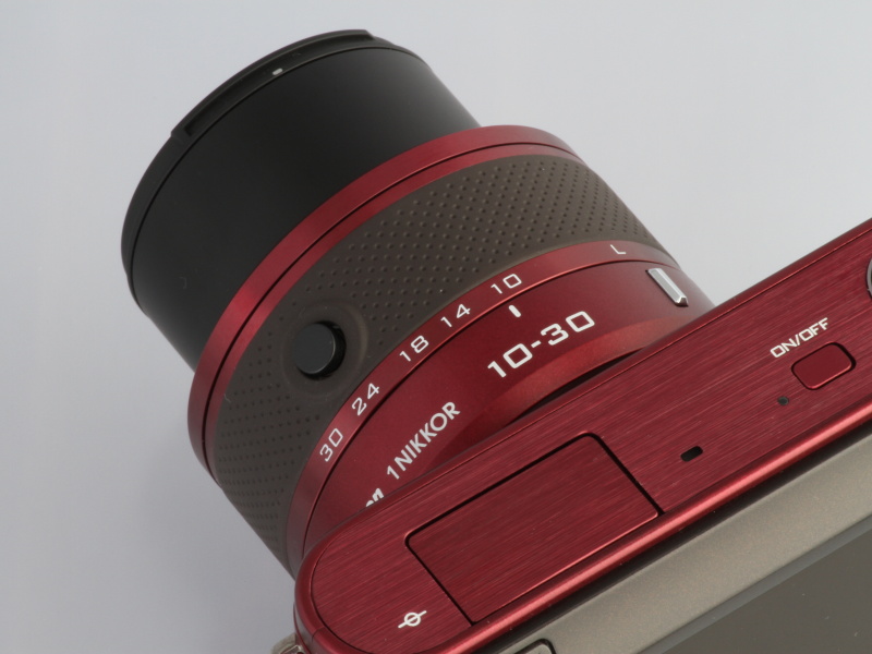 <b>Nikon 1 J2 / 1 NIKKOR VR 10-30mm F3.5-5.6 / 約6.1MB / 3,872×2,592 / 1/1,000秒 / F5 / 0EV / ISO100 / 21.9mm / 通常撮影</b>