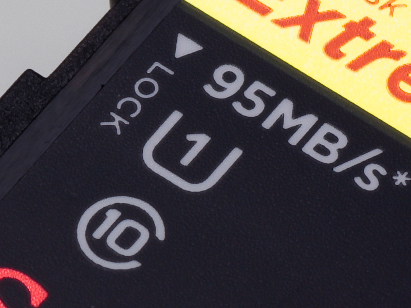 <b>高速転送を重視するなら、“U”と“1”を組み合わせたUHS-Iアイコンのあるカードを選びたい。今後発売が予定されているフルサイズ機のキヤノン「EOS 6D」、ソニー「α99」もUHS-Iに対応している</b>