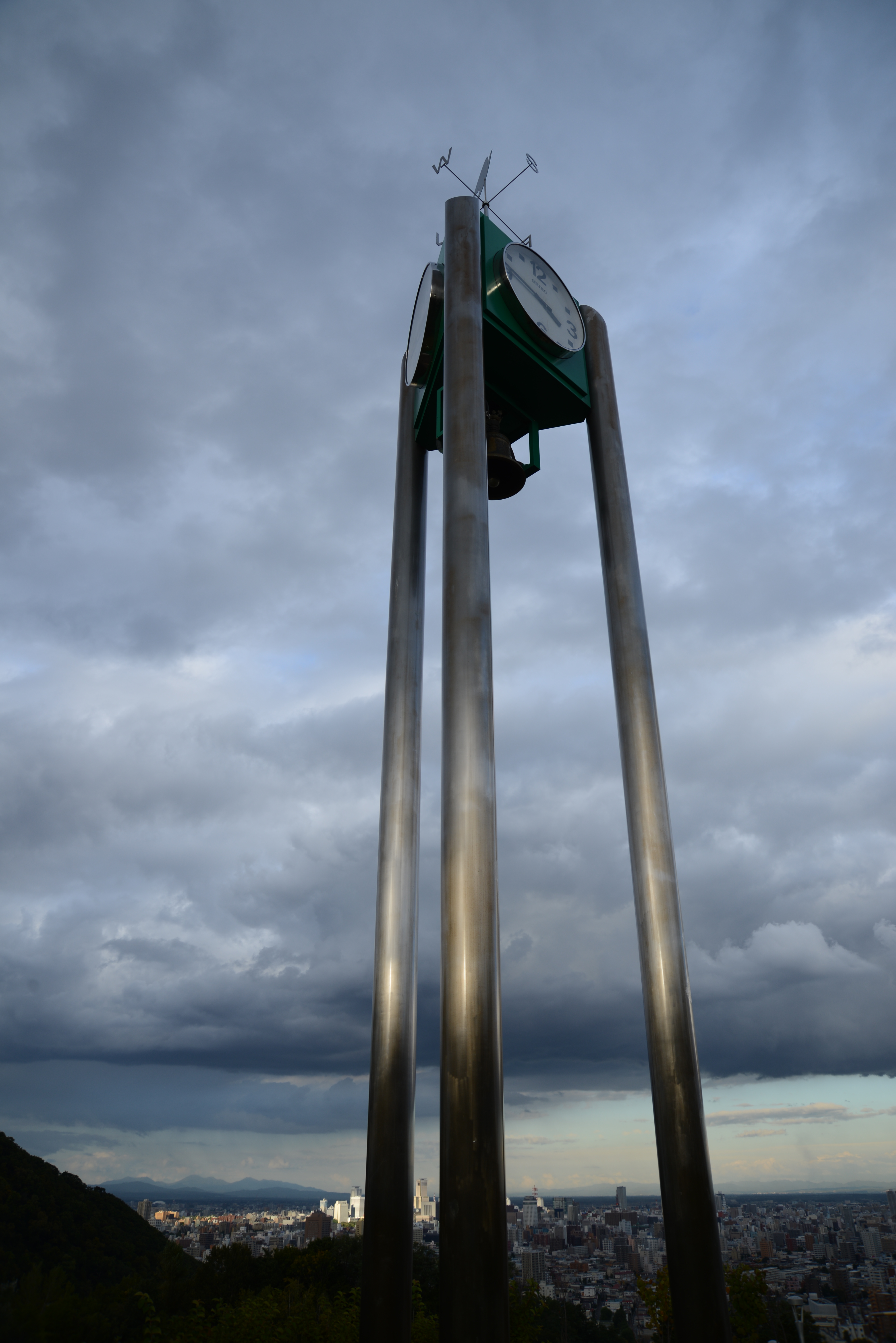 <b>24-120mm F3.5-5.6は広角端はわりとまだいい。絞り開放付近の周辺部はかなりいただけないけれど。D600 / AF-S VR Zoom Nikkor ED 24-120mm F3.5-5.6 G（IF） / 6,016×4,016 / 1/125秒 / F8 / 0.3EV / ISO100 / WB:晴天 / 24mm</b>