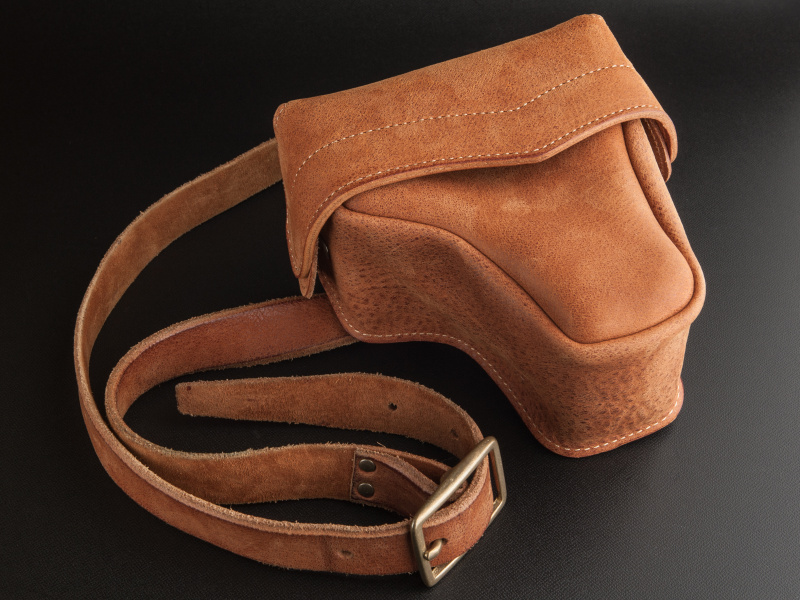 <b>ロベルのガンホルダー&amp;ベルトセットは1万8,900円。ガンホルダー単体は1万2,600円だ</b>