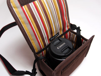 <b>EF-M 18-55mm F3.5-5.6 IS STM装着時の収納例</b>