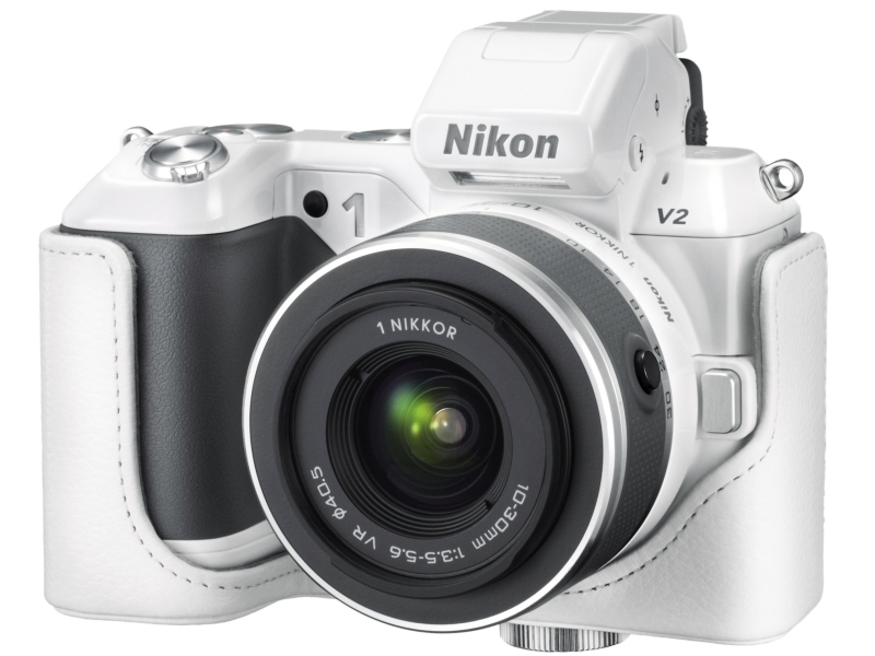 <b>ボディケースCB-N4000（白）の使用例</b>