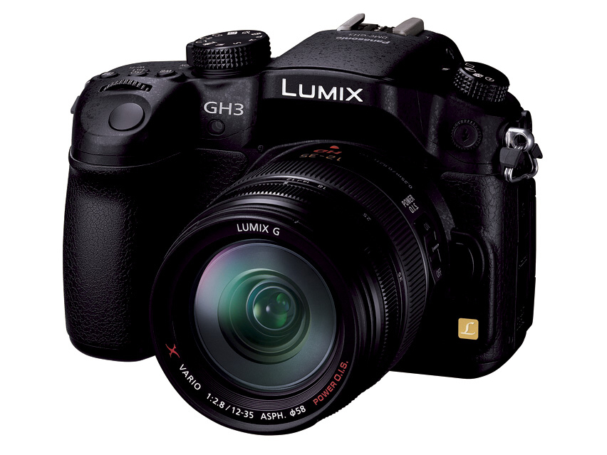 <b>LUMIX G X VARIO 12-35mm F2.8 ASPH. POWER O.I.S.を装着したところ</b>