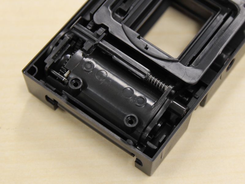 <b>マウントの横にシャッターレバーを装着</b>