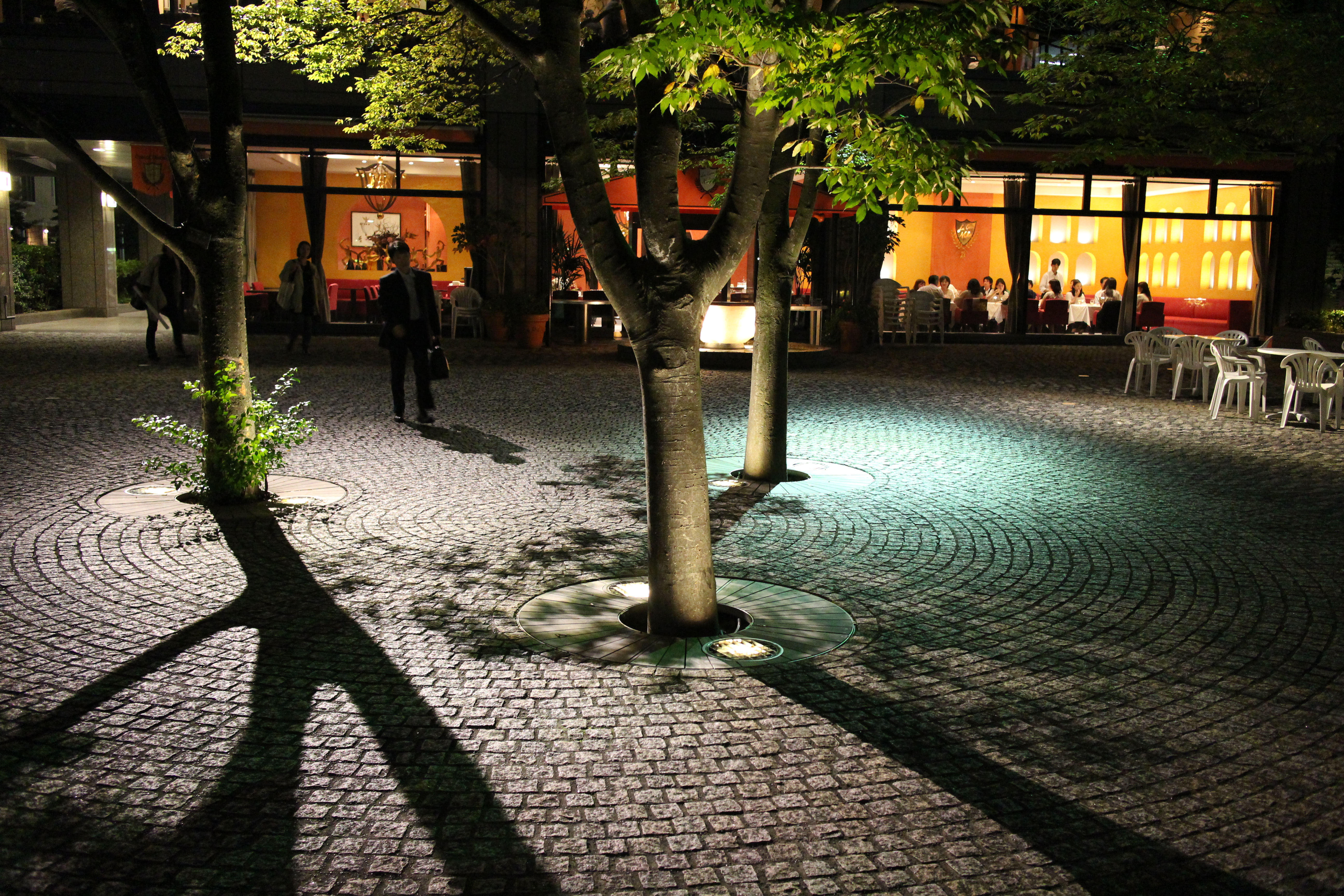 <b>EOS M / EF-M 22mm F2 STM / 約10MB / 5,184×3,456 / 1/30秒 / F2.8 / 0EV / ISO3200 / 22mm</b>