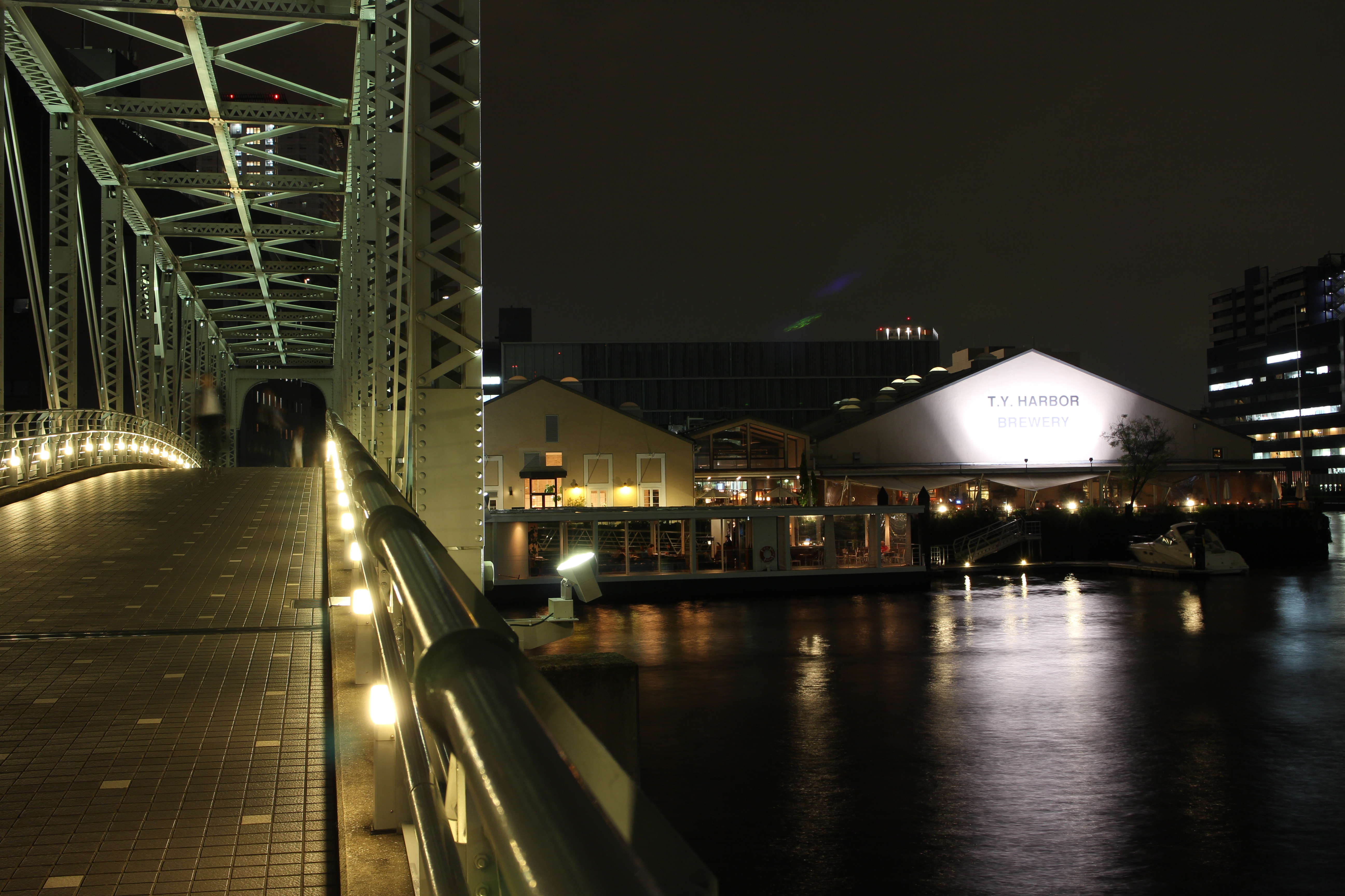 <b>EOS M / EF-M 18-55mm F3.5-5.6 IS STM / 約5.8MB / 5,184×3,456 / 6秒 / F8 / -0.3EV / ISO100 / 24mm</b>