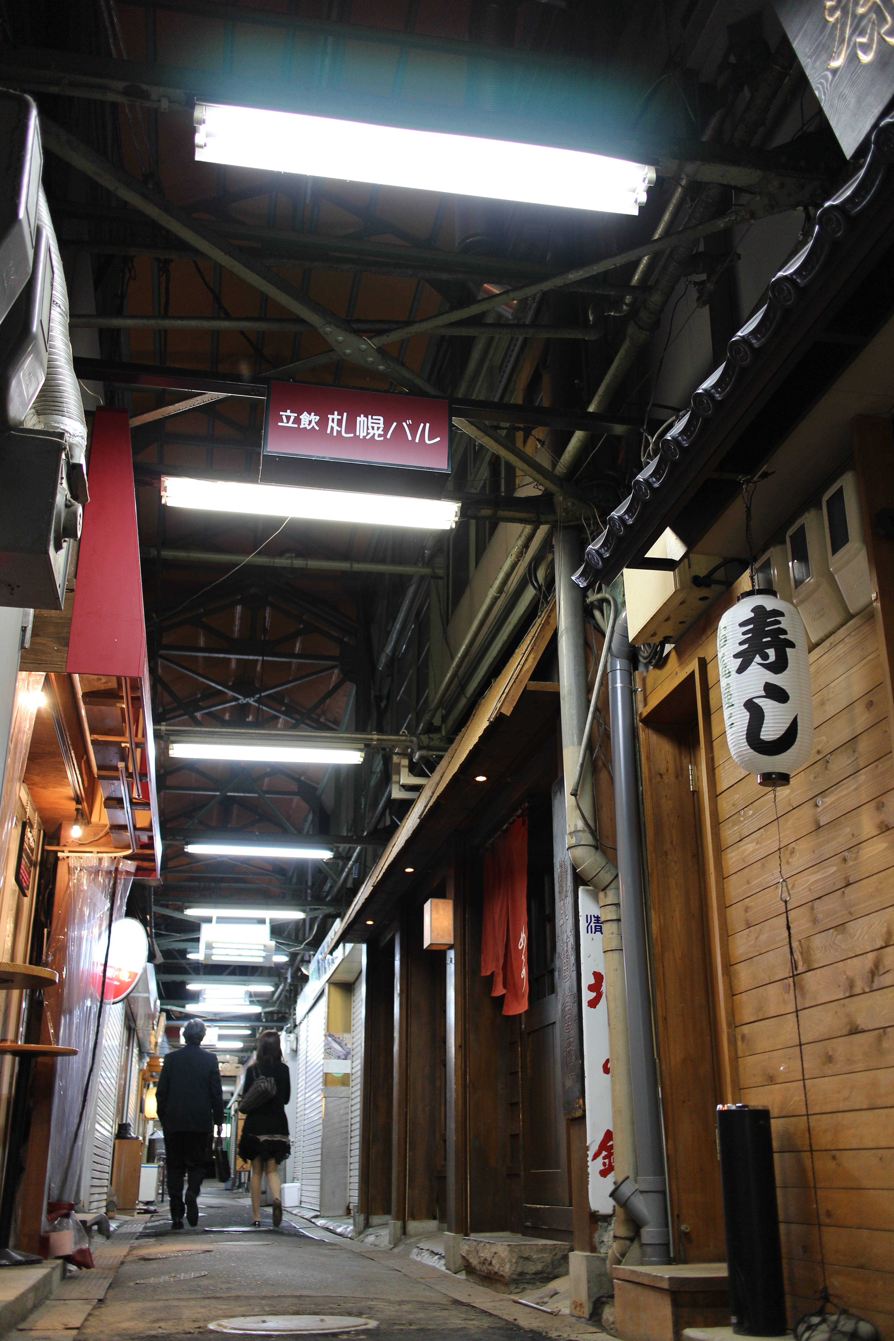 <b>EOS M / EF-M 22mm F2 STM / 約6.2MB / 3,456×5,184 / 1/30秒 / F2 / 0EV / ISO200 / 22mm</b>