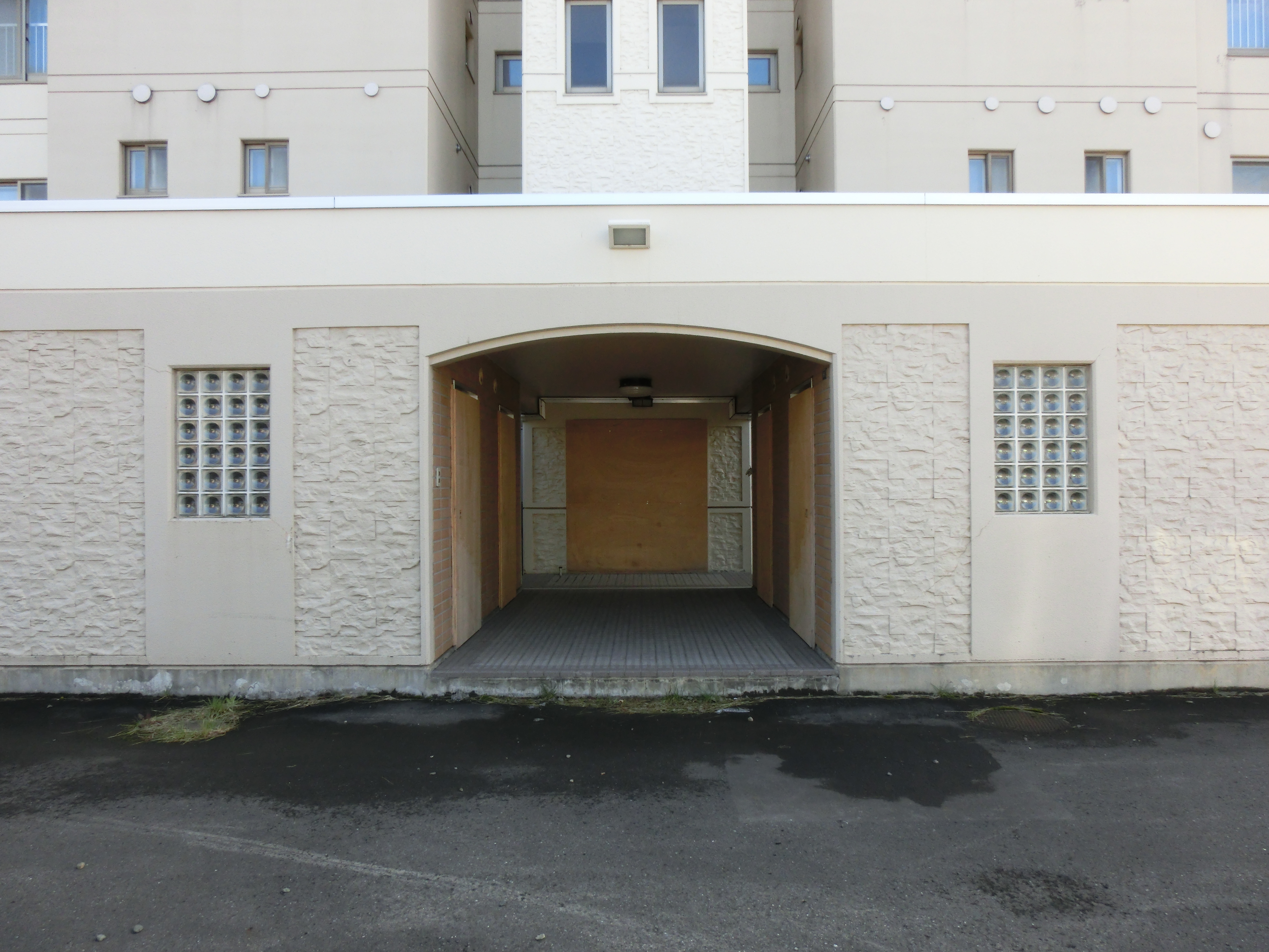 <b>ISO200 / EX-ZR1000 / 4,608×3,456 / 1/500秒 / F3 / 0.3EV / WB：オート / 4.24mm（24mm相当）</b>