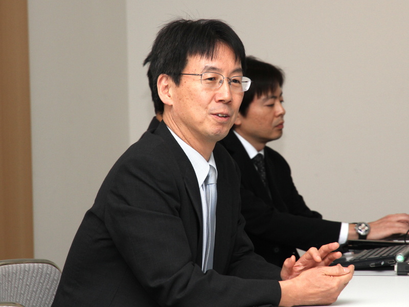 <b>メディカル事業ユニットの副本部長に就任する勝本徹氏（フォトキナ2012のラウンドテーブルで撮影）</b>
